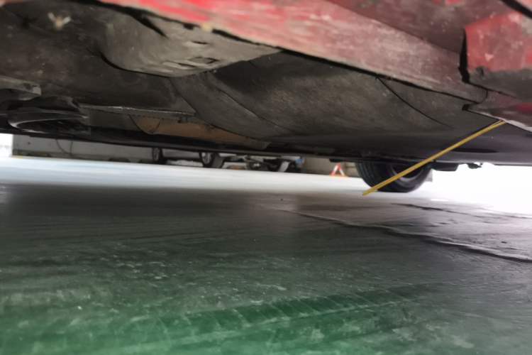 Used Volvo V40 2014 2.0T Zhiya Edition Chassis Front Left