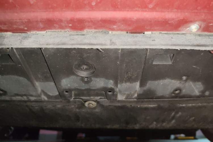 Used Volvo V40 2014 2.0T Zhiya Edition Chassis Front