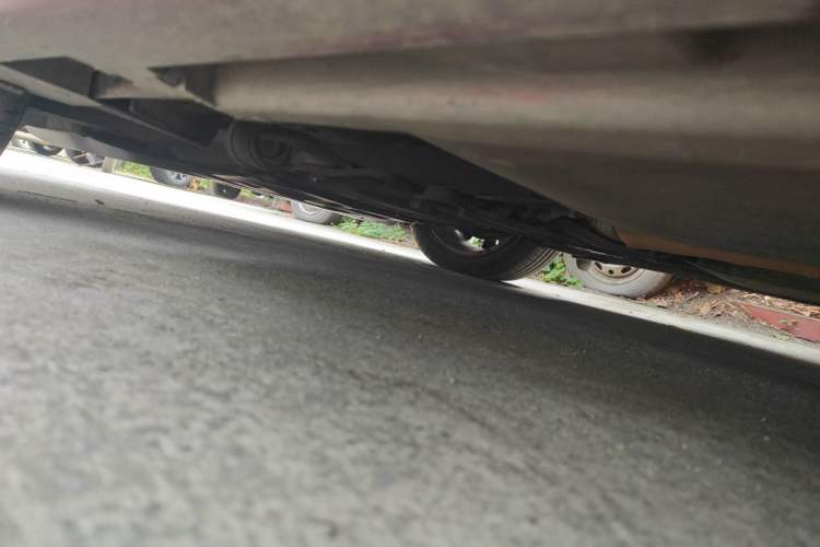 Used Volvo V40 2014 2.0T Zhiya Edition Chassis Front