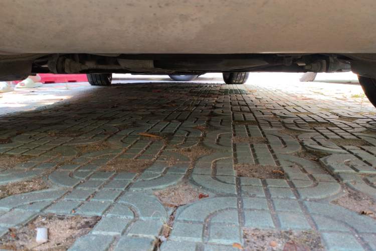 Used Volvo V40 2014 2.0T Zhiya Edition Chassis Rear