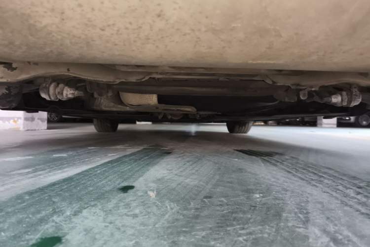 Used Volvo V40 2014 2.0T Zhiya Edition Chassis Rear