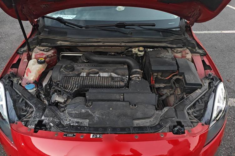 Used Volvo V40 2014 2.0T Zhiya Edition Engine Bay