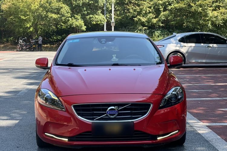 Used Volvo V40 2014 2.0T Zhiya Edition Exterior 3