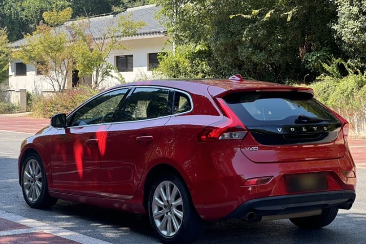 Used Volvo V40 2014 2.0T Zhiya Edition Exterior 4