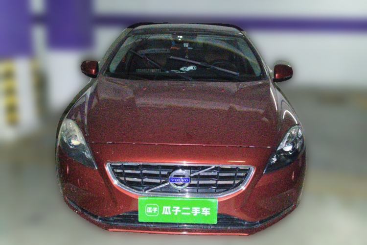 Used Volvo V40 2014 2.0T Zhiya Edition Front