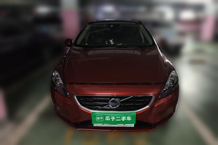Used Volvo V40 2014 2.0T Zhiya Edition Front