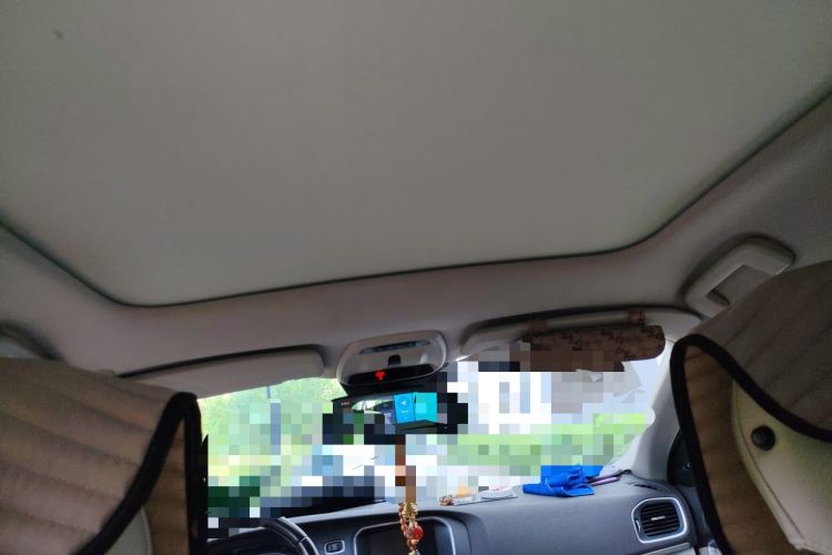 Used Volvo V40 2014 2.0T Zhiya Edition Headliner