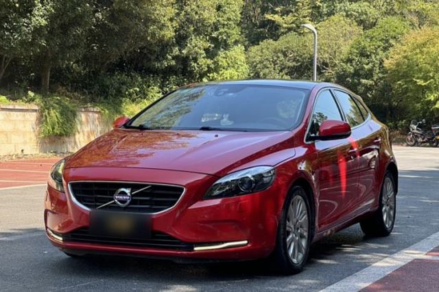 Used Volvo V40 2014 2.0T Zhiya Edition