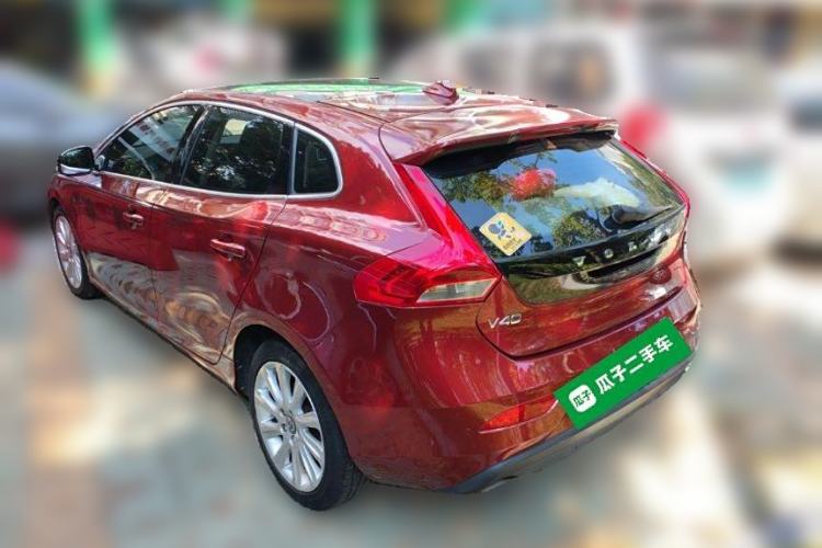 Used Volvo V40 2014 2.0T Zhiya Edition Rear Left 45 Deg