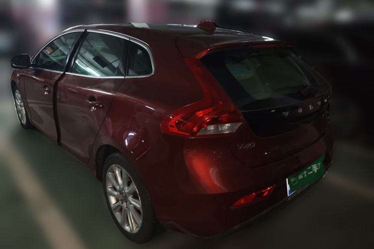 Used Volvo V40 2014 2.0T Zhiya Edition Rear Left 45 Deg