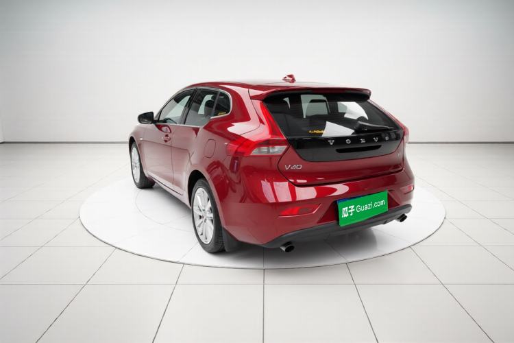 Used Volvo V40 2014 2.0T Zhiya Edition Rear Left 45 Deg