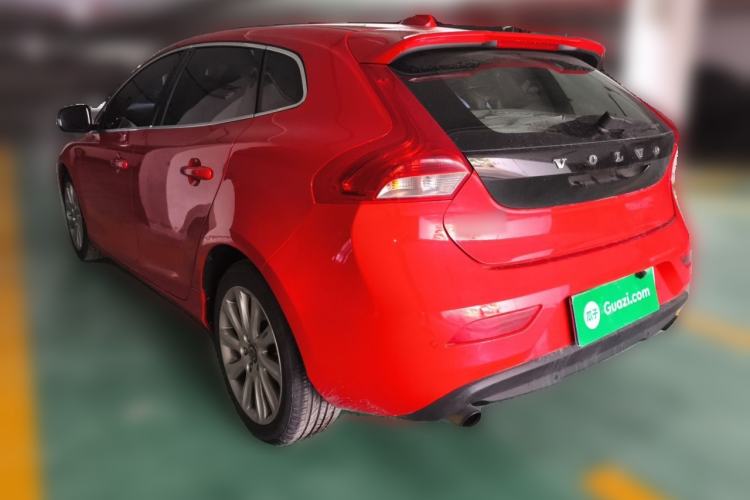 Used Volvo V40 2014 2.0T Zhiya Edition Rear Left 45 Deg