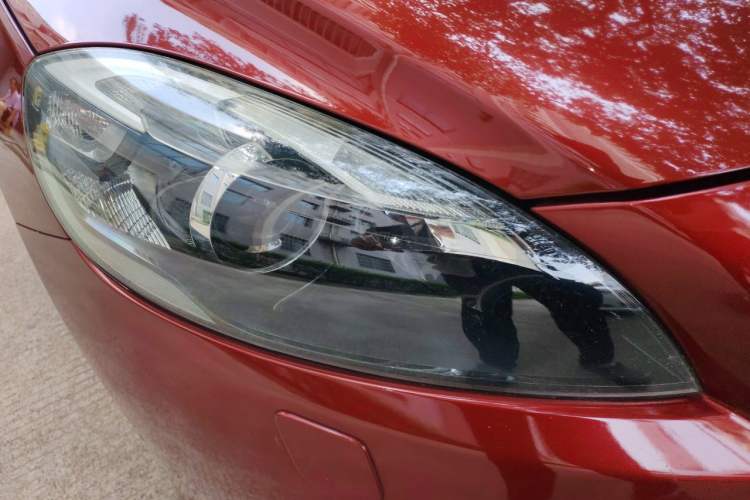 Used Volvo V40 2014 2.0T Zhiya Edition Right Front Headlight