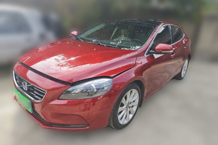 Used Volvo V40 2014 2.0T Zhiya Edition Guazi used car, China used car export, Used car for sale, Used cars, Cheapest cars for sale