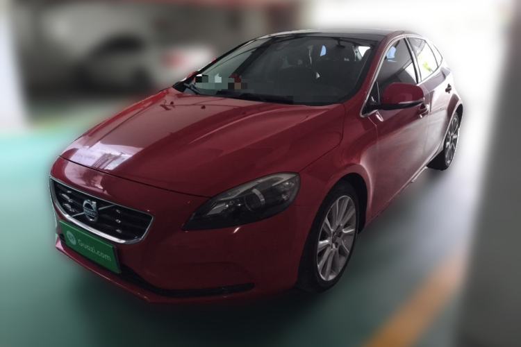 Used Volvo V40 2014 2.0T Zhiya Edition Guazi used car, China used car export, Used car for sale, Used Volvo cars, Cheapest cars for sale