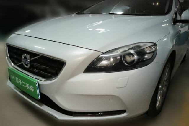 Used Volvo V40 2014 2.0T Zhiya Edition