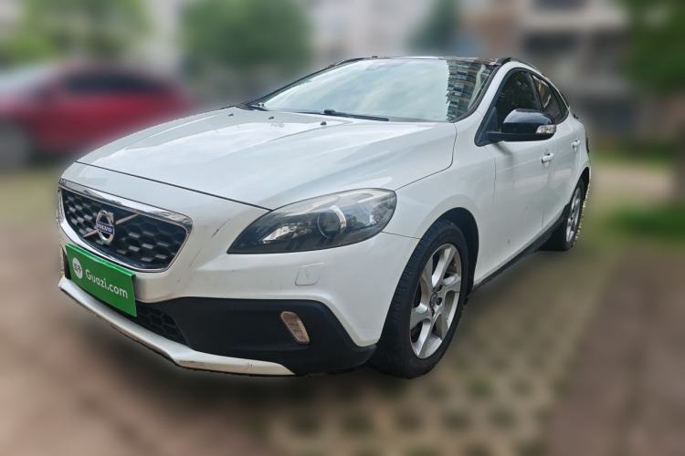 Used Volvo V40 2014 Cross Country 2.0T Zhiyi Edition Guazi used car, China used car export, Used car for sale, Used  cars, Cheapest cars for sale