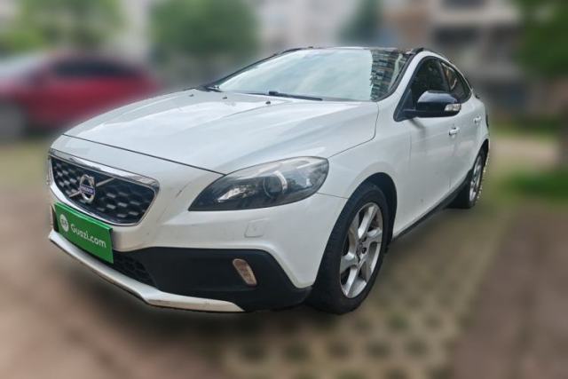 Used Volvo V40 2014 Cross Country 2.0T Zhiyi Edition