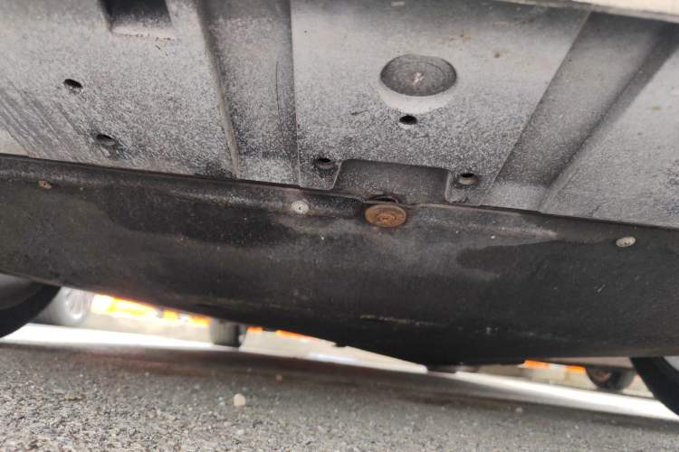 Used Volvo V40 2014 2.0T Zhiya Edition Chassis Front