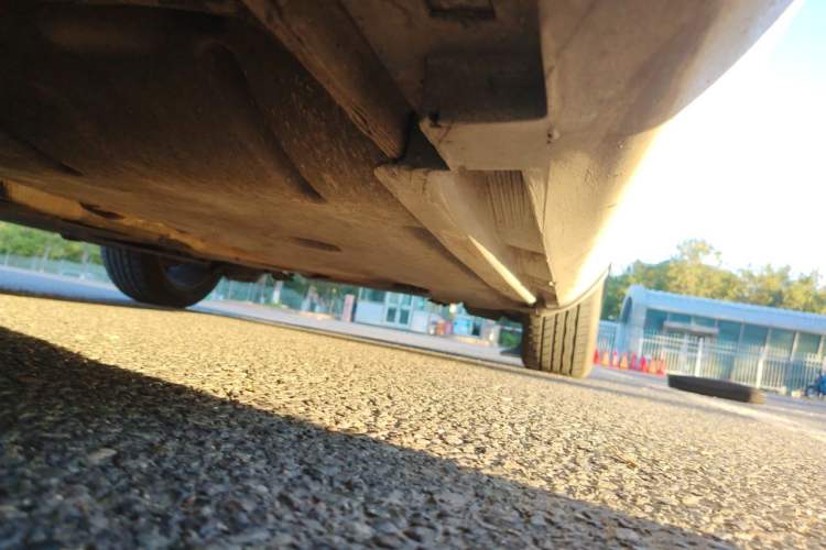 Used Volvo V40  Chassis Front Left