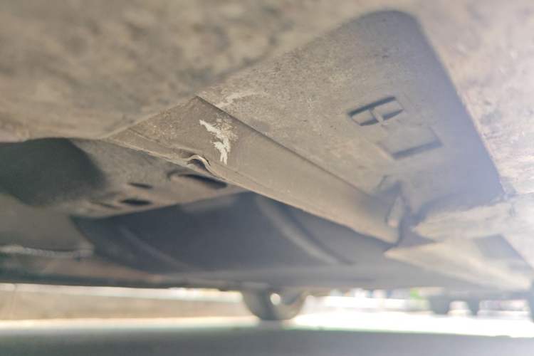 Used Volvo V40 2014 2.0T Zhiya Edition Chassis Front Left