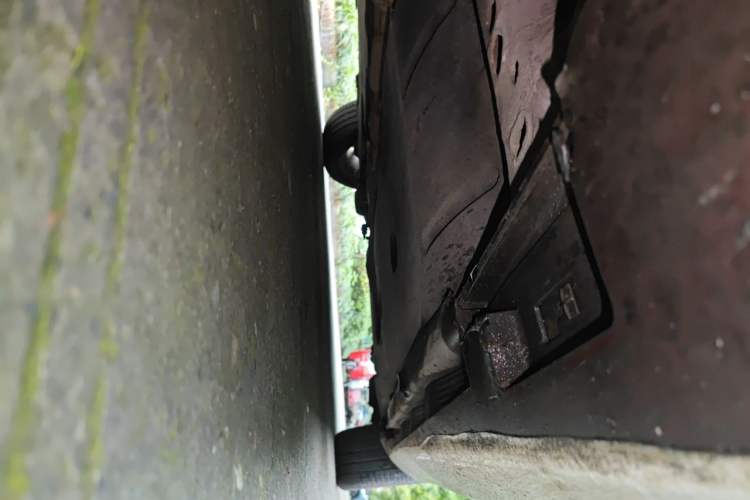 Used Volvo V40 2014 2.0T Zhiya Edition Chassis Front Left