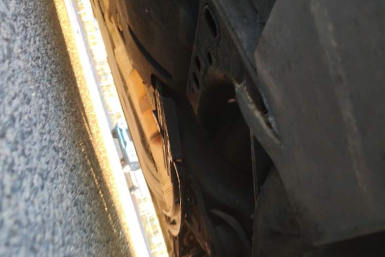 Used Volvo V40  Chassis Front Right