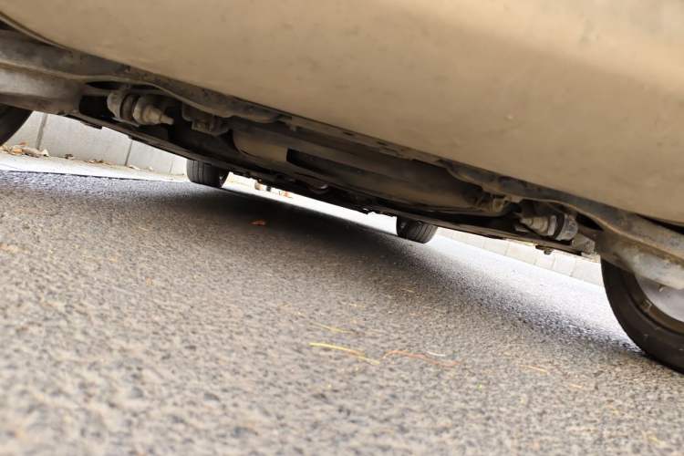 Used Volvo V40 2014 2.0T Zhiya Edition Chassis Rear
