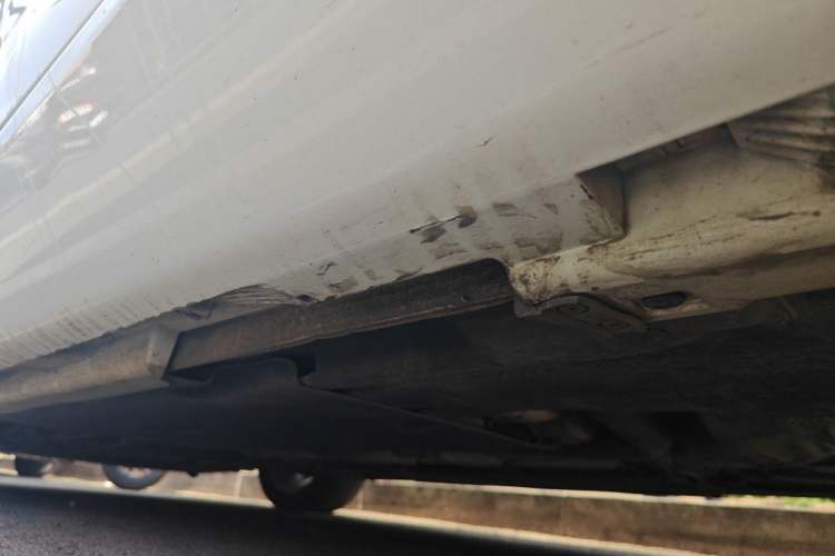 Used Volvo V40 2014 2.0T Zhiya Edition Chassis Rear Left