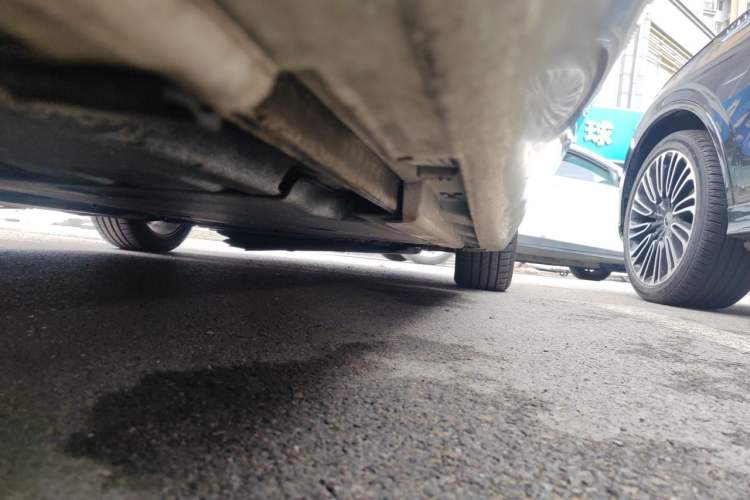 Used Volvo V40 2014 2.0T Zhiya Edition Chassis Rear Right