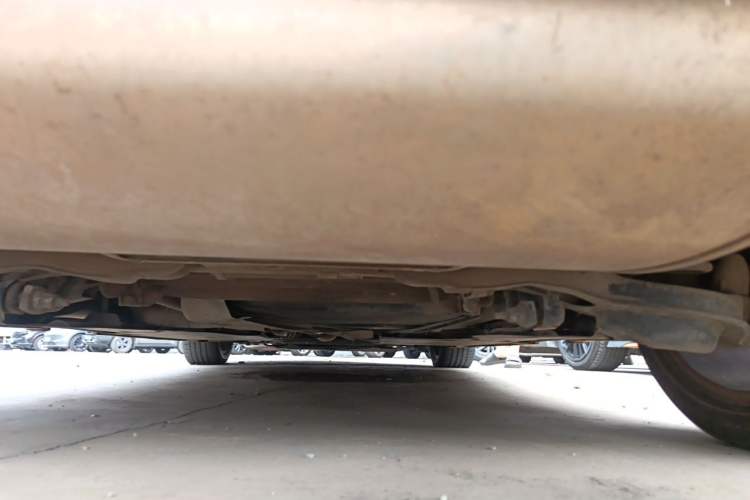 Used Volvo V40 2014 2.0T Zhiya Edition Chassis Rear
