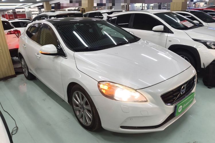 Used Volvo V40 2014 2.0T Zhiya Edition Exterior 1