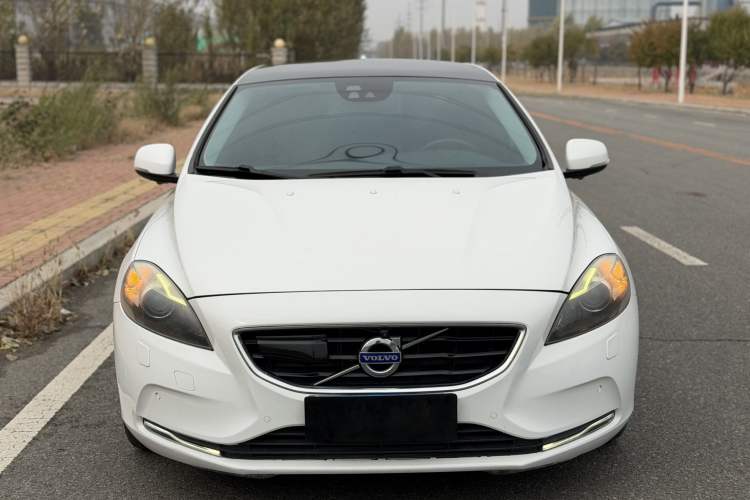 Used Volvo V40 2014 2.0T Zhiya Edition Exterior 1
