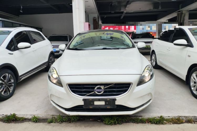 Used Volvo V40 2014 T5 Prestige Edition Front