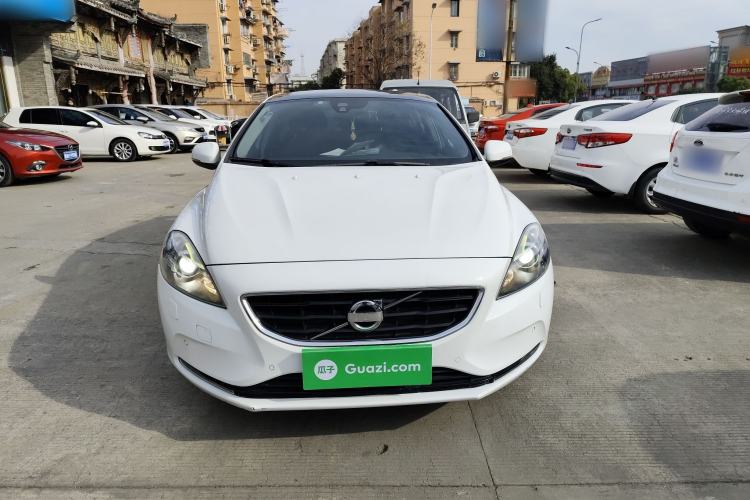 Used Volvo V40 2014 2.0T Zhiya Edition Front