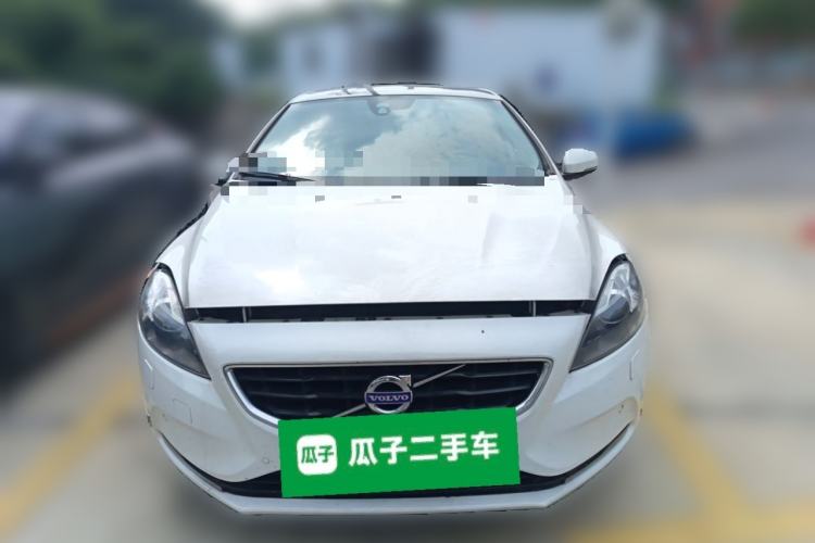 Used Volvo V40 2014 2.0T Zhiya Edition Front