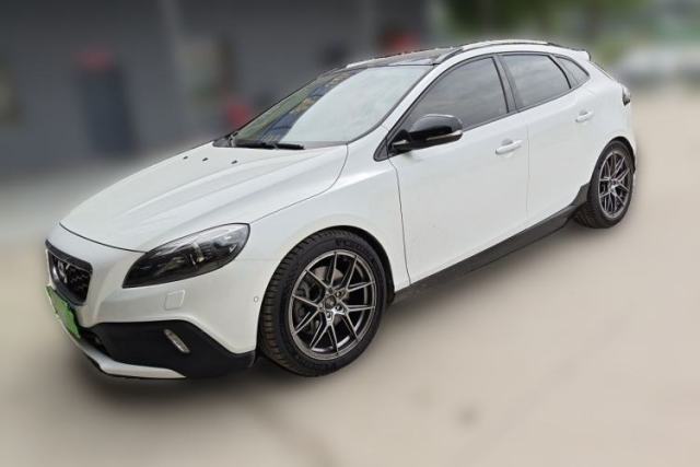 Used Volvo V40 2014 Cross Country T5 AWD Prestige Edition
