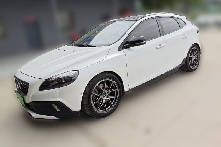 Used Volvo V40 2014 Cross Country T5 AWD Prestige Edition Guazi used car, China used car export, Used car for sale, Used cars, Cheapest cars for sale