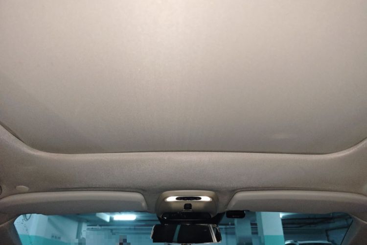 Used Volvo V40 2014 2.0T Zhiya Edition Headliner