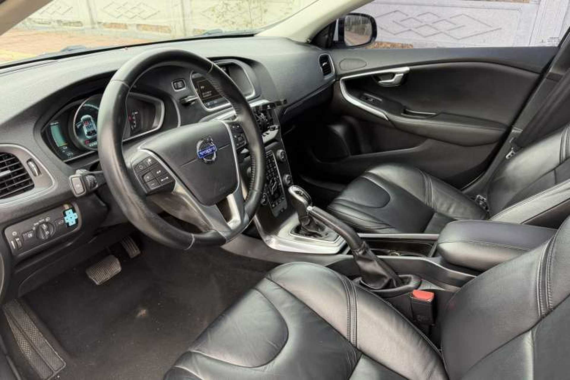 Used Volvo V40 2014 2.0T Zhiya Edition Interior 1