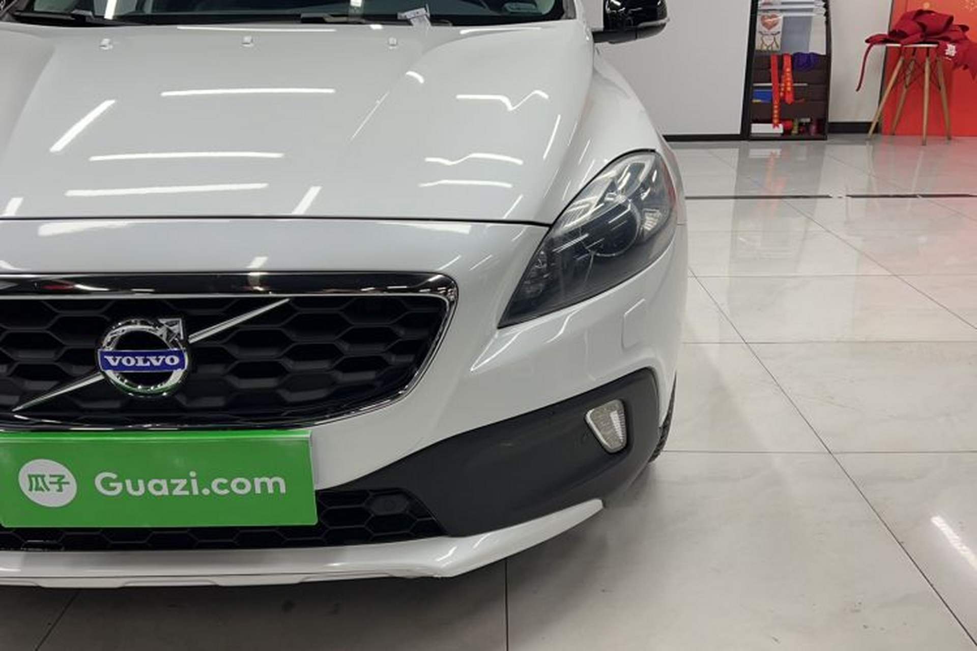 Used Volvo V40 2014 Cross Country T5 AWD Smart Luxury Edition Left Front Headlight