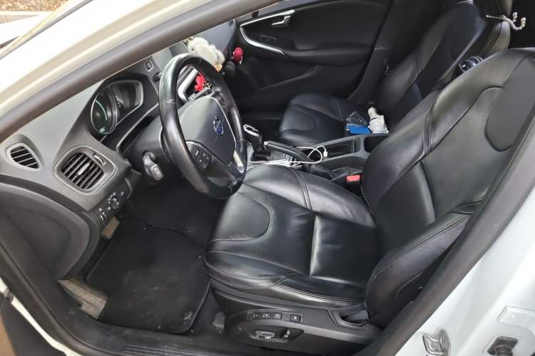 Used Volvo V40 2014 2.0T Zhiya Edition Left Front Seat