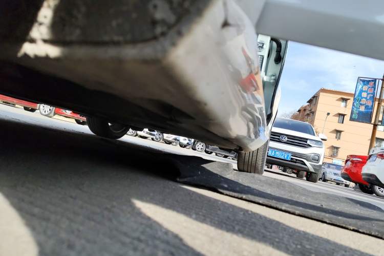 Used Volvo V40 2014 2.0T Zhiya Edition Left Side Sill