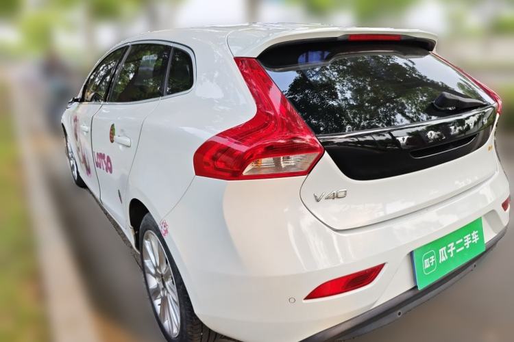 Used Volvo V40 2014 2.0T Zhiya Edition Rear Left 45 Deg