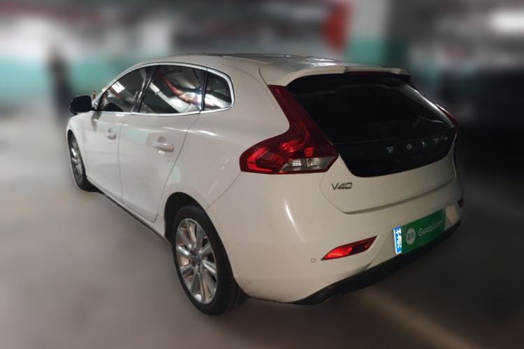 Used Volvo V40 2014 2.0T Zhiya Edition Rear Left 45 Deg