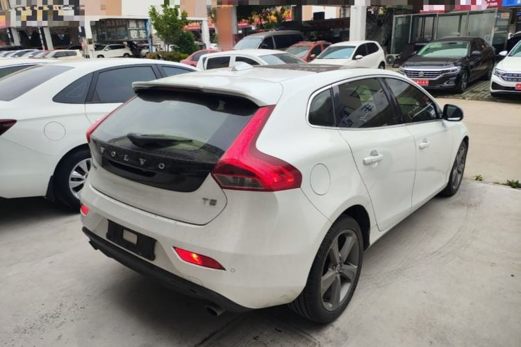 Used Volvo V40 2014 T5 Prestige Edition Rear Right 45 Deg
