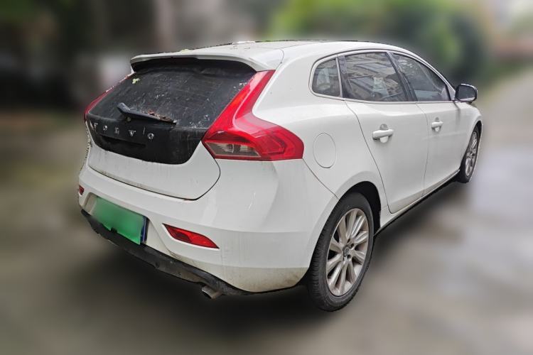 Used Volvo V40 2014 2.0T Zhiya Edition Rear Right 45 Deg