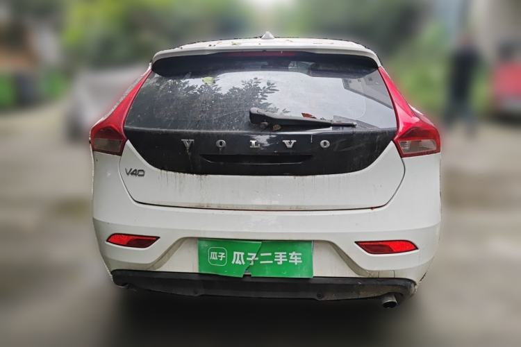 Used Volvo V40 2014 2.0T Zhiya Edition Rear