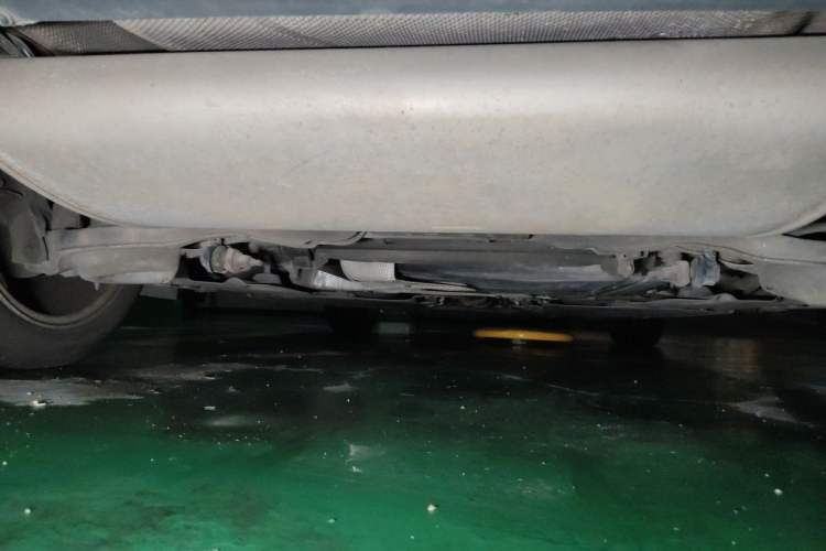 Used Volvo V40 2014 2.0T Zhiya Edition Chassis Rear