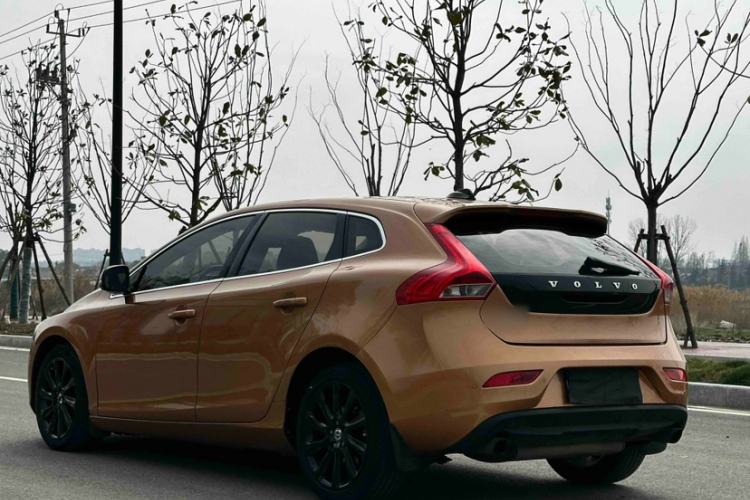 Used Volvo V40 2014 2.0T Zhiya Edition Exterior 4